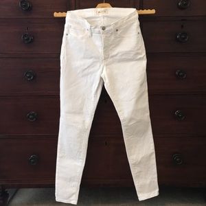 SOLD - Madewell 9” high rise 🦢